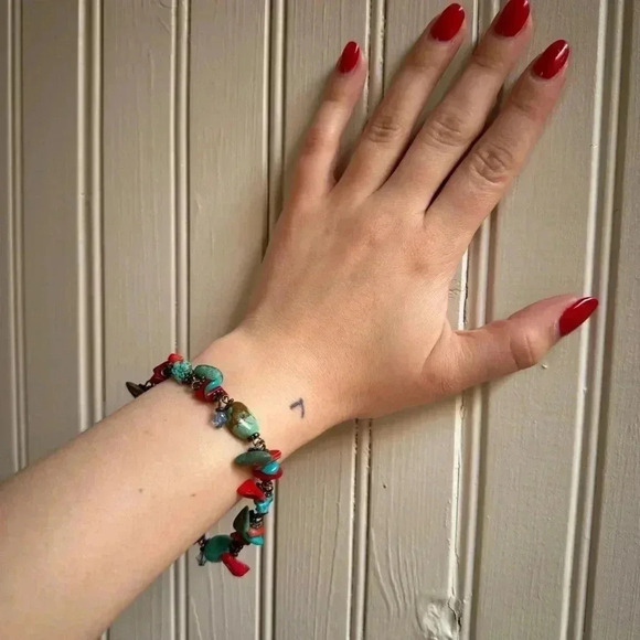 Southwestern boho coral and turquoise copper bracelet - Picture 4 of 5